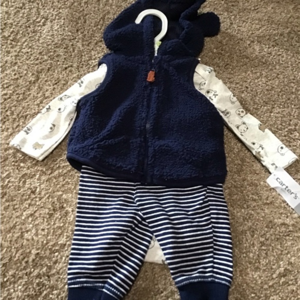 🆕Carters 3pc outfit